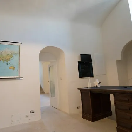 Guest house Giardini Di Pietra 4*